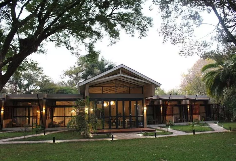 هتل Sandalwood Lodge