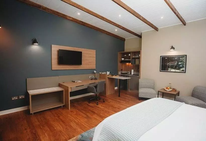 هتل Sandalwood Lodge