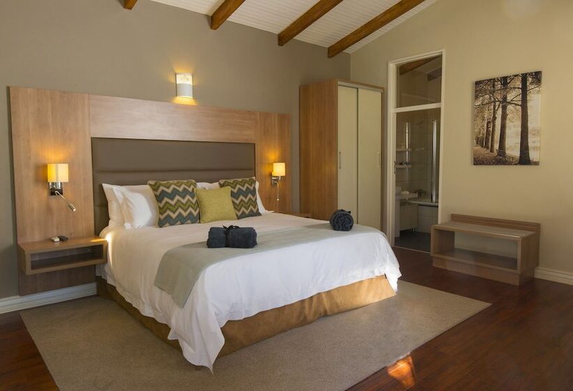 هتل Sandalwood Lodge