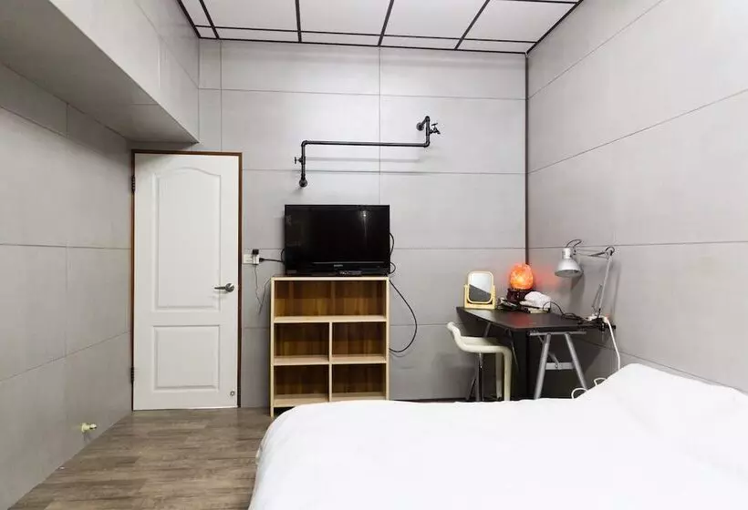 پانسیون 36house