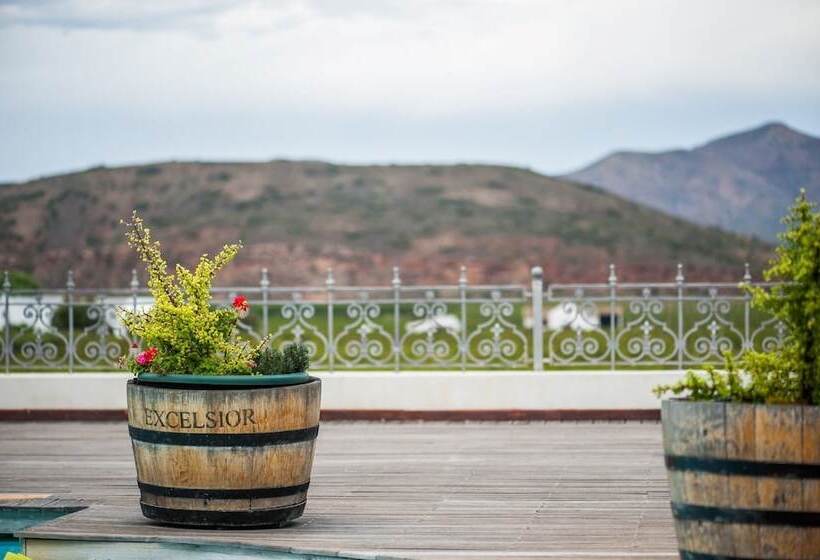 بنسيون Excelsior Manor Guesthouse