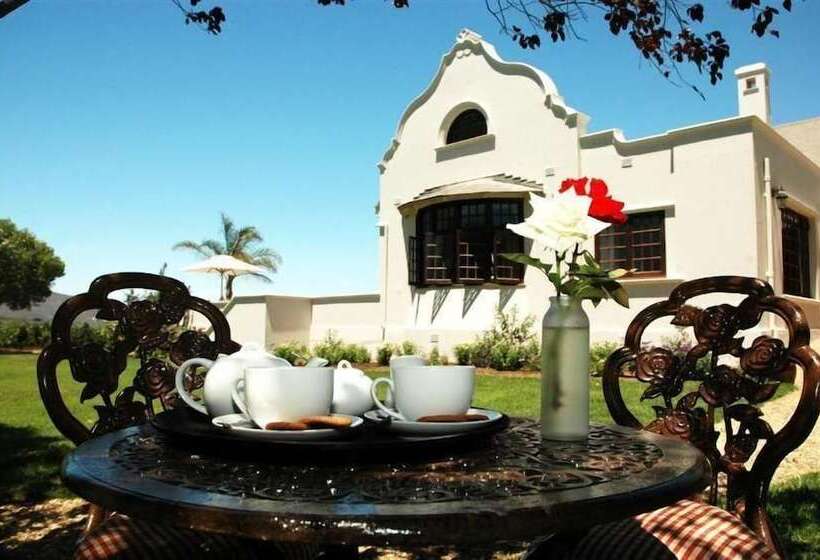 بنسيون Excelsior Manor Guesthouse