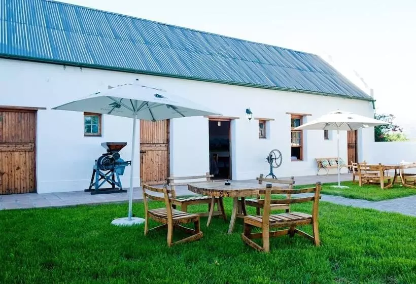 Majatalo Excelsior Manor Guesthouse