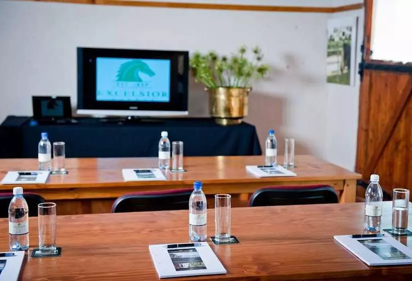 Majatalo Excelsior Manor Guesthouse