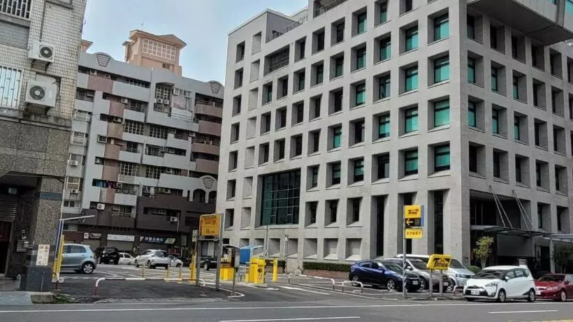 پانسیون Left Bank 121