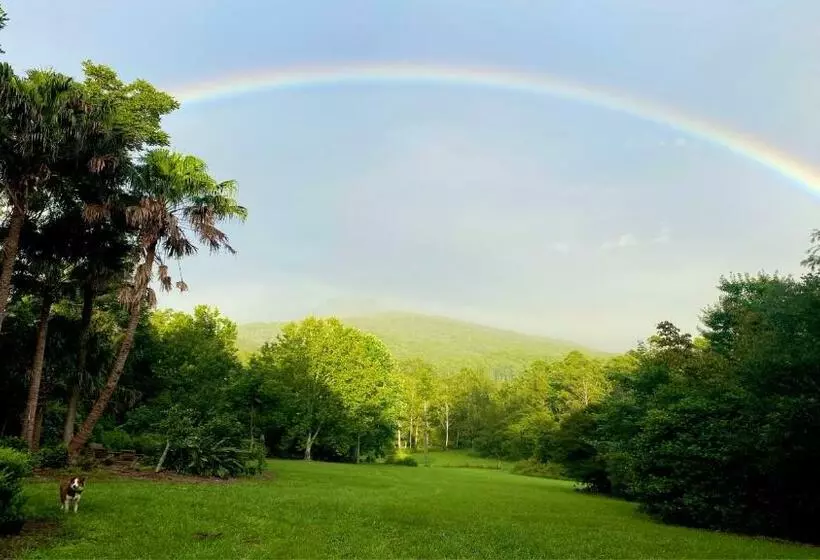 ベッドアンドブレックファースト Evermoore Homestead