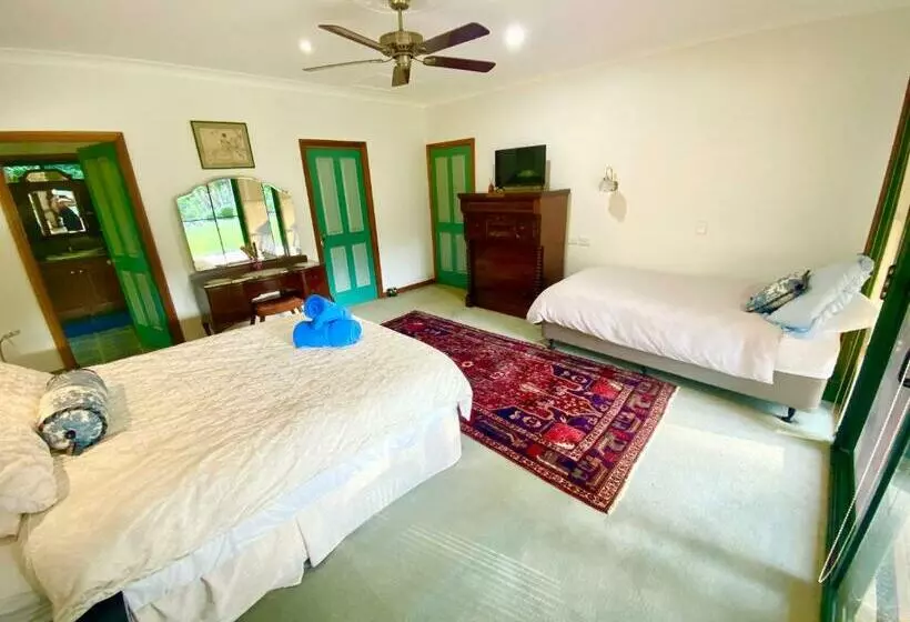 ベッドアンドブレックファースト Evermoore Homestead