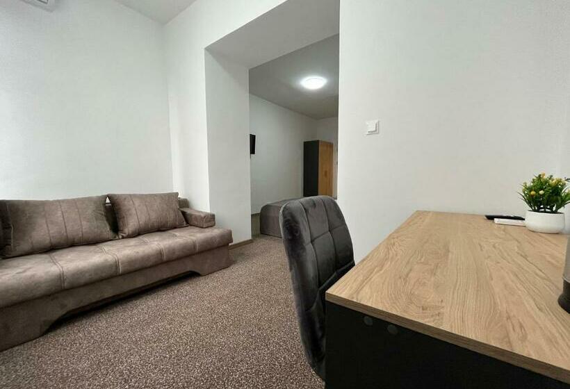 호텔 Arami By Downtown