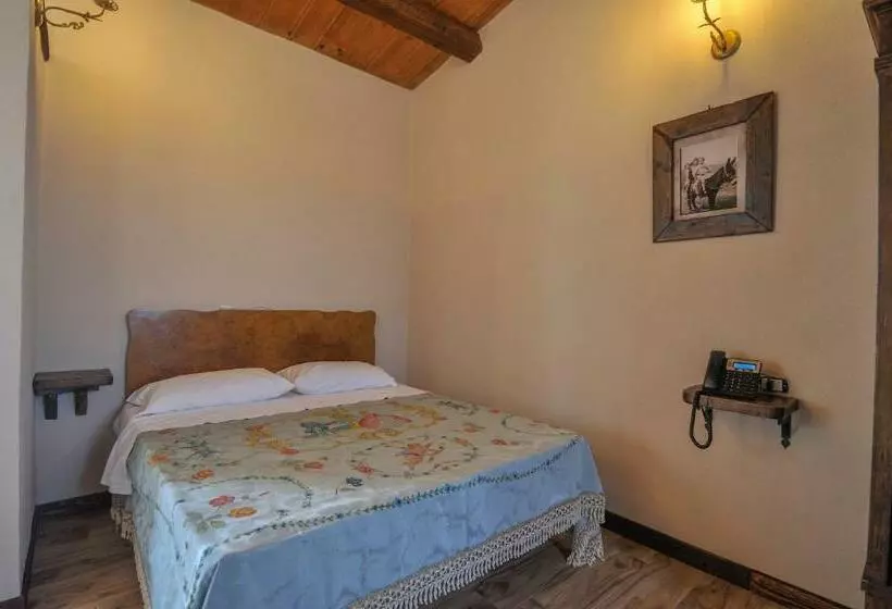 ホテル Fratello Agriturismo  La Fattoria Di San Francesco