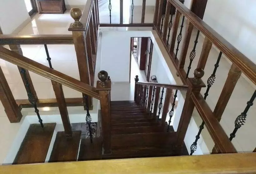 Hotelli Ranaya Residence