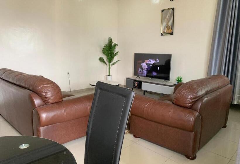 פנסיון Casilina Guest Home