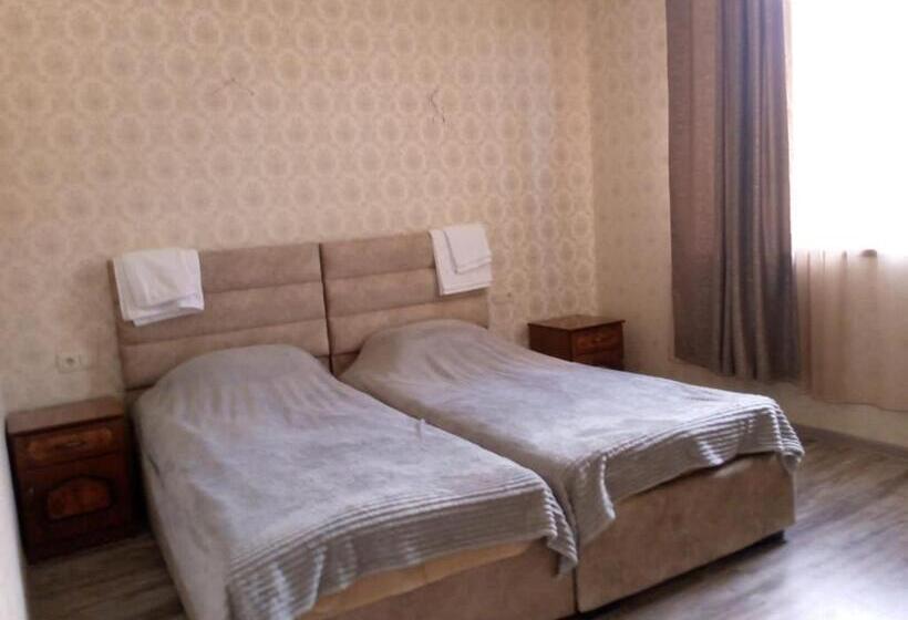 پانسیون Ksenya B&b