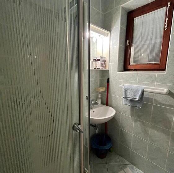 پانسیون Villa Bianca With Private Beach And Parking