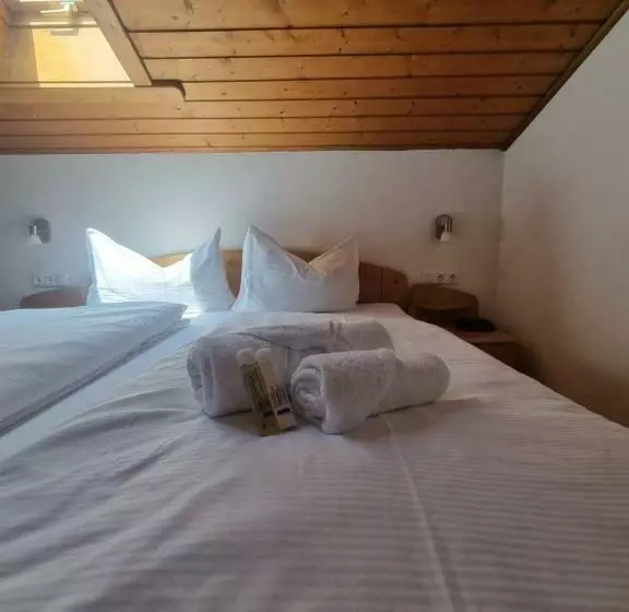 Aamiaismajoitus (B&B) Haus Marinus
