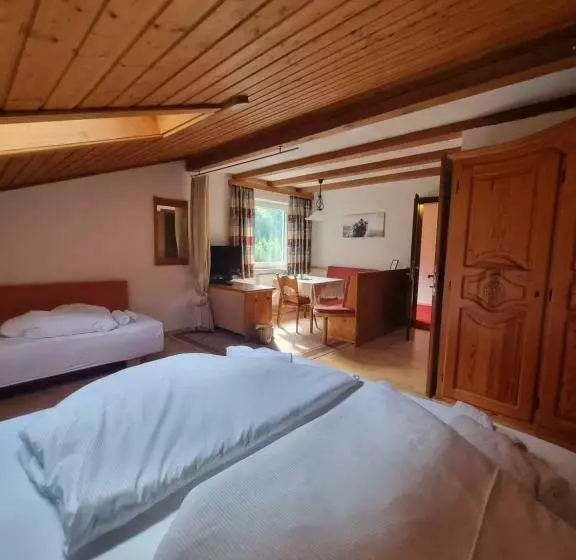 Aamiaismajoitus (B&B) Haus Marinus
