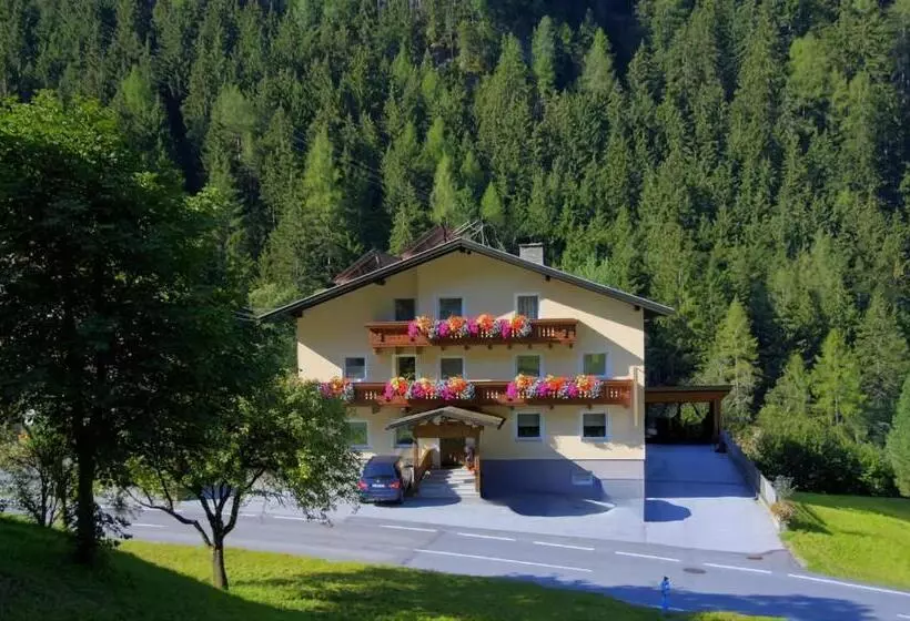 Aamiaismajoitus (B&B) Haus Marinus