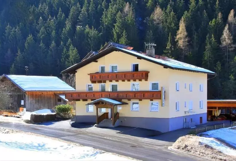 Aamiaismajoitus (B&B) Haus Marinus