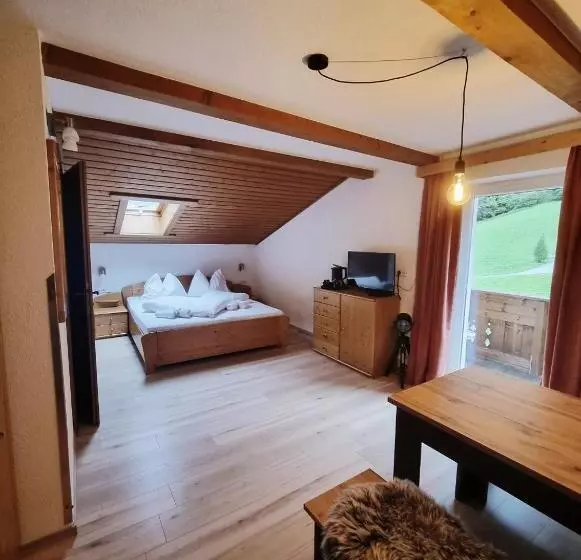 Aamiaismajoitus (B&B) Haus Marinus