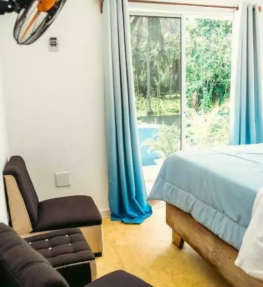 تختخواب و صبحانه Parador El Ermitaño