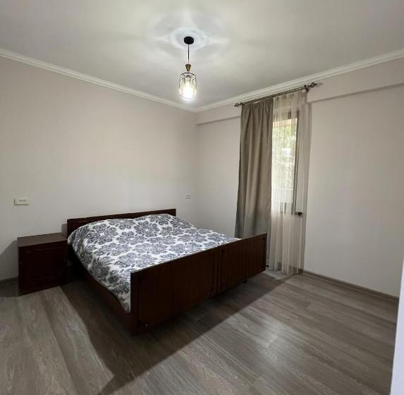 پانسیون Maxim Gorki 36