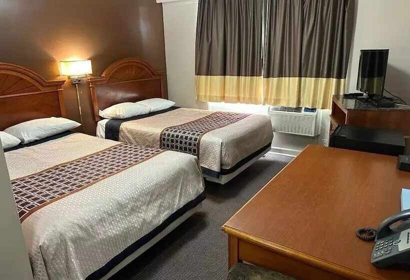 Bear S Den Lounge And Motel