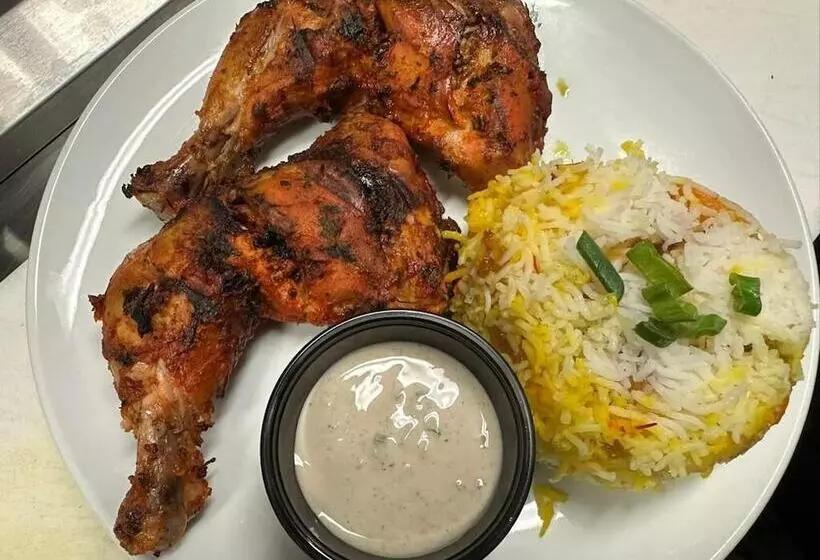 Bear S Den Lounge And Motel