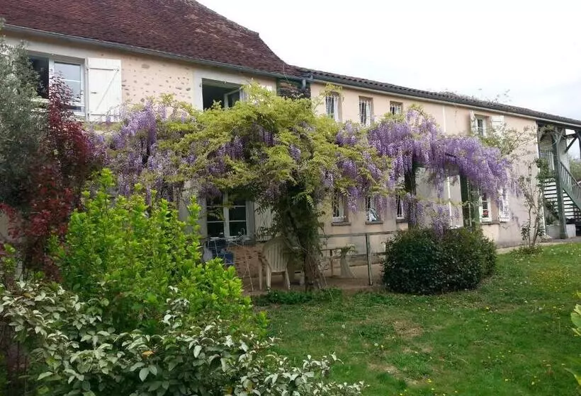 Aamiaismajoitus (B&B) De Couleurs Et D Eau Fraîche