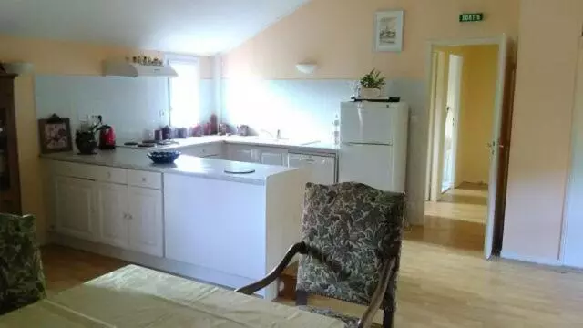 Aamiaismajoitus (B&B) De Couleurs Et D Eau Fraîche