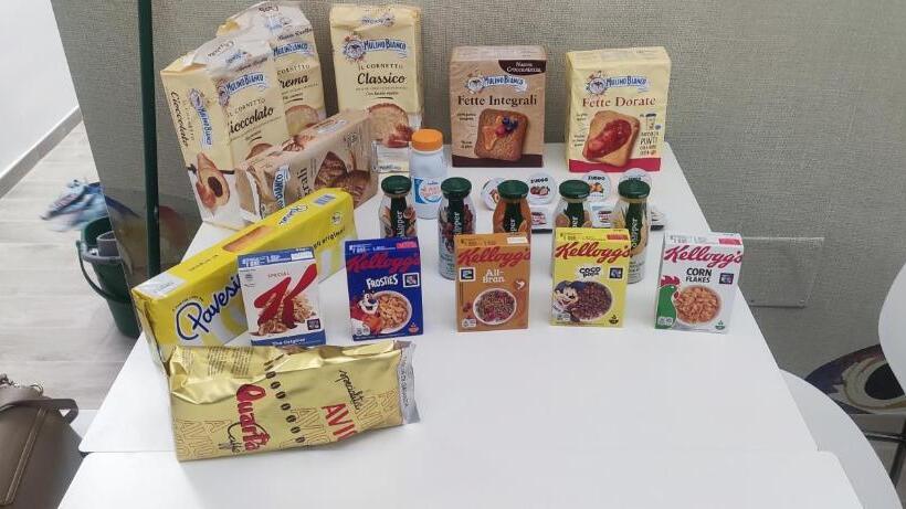 تختخواب و صبحانه Mary Lucy