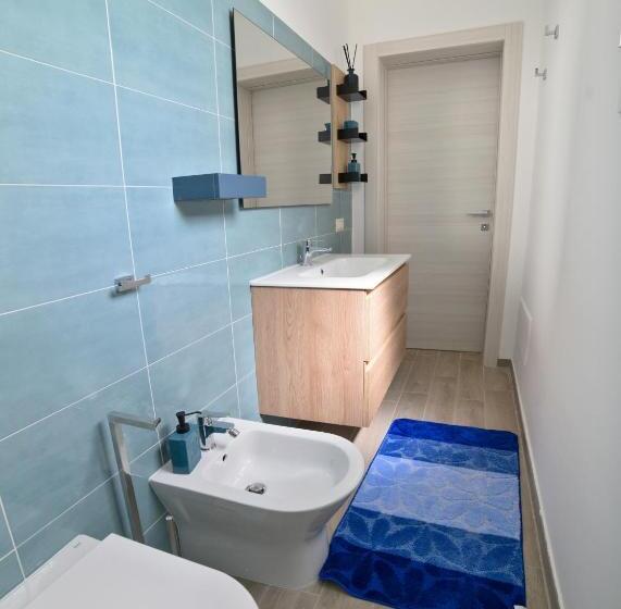 تختخواب و صبحانه Mary Lucy