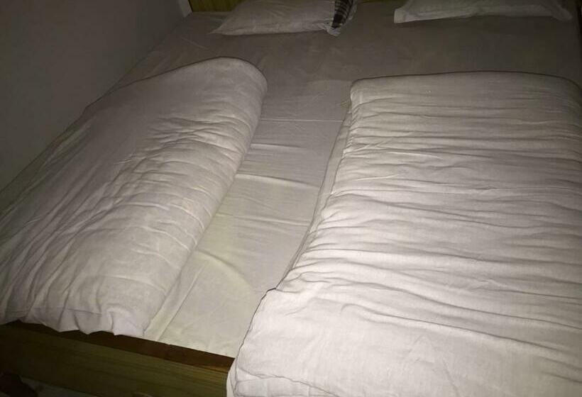 בית מלון כפרי Amisha