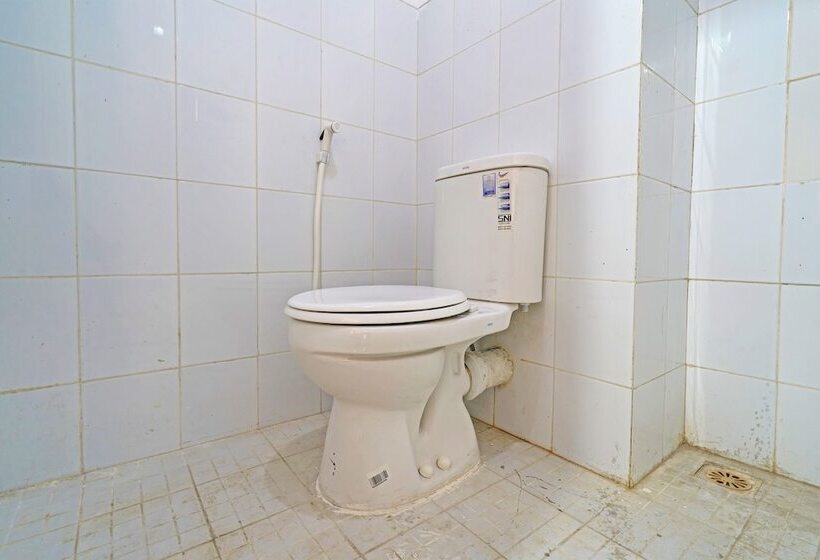 هتل Collection O 92643 Emerald Apartement By Tahha Hospitality