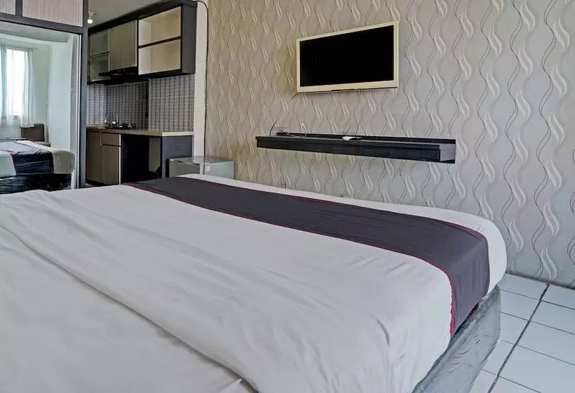 هتل Collection O 92643 Emerald Apartement By Tahha Hospitality