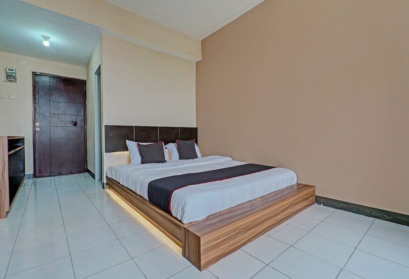 هتل Collection O 92643 Emerald Apartement By Tahha Hospitality