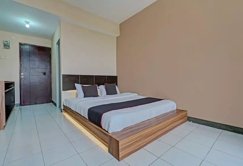 هتل Collection O 92643 Emerald Apartement By Tahha Hospitality