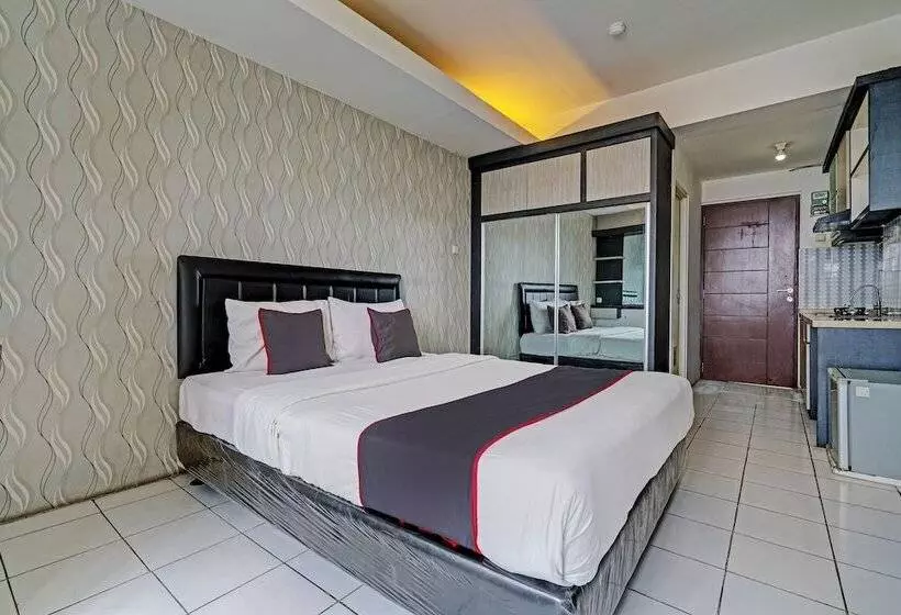 هتل Collection O 92643 Emerald Apartement By Tahha Hospitality