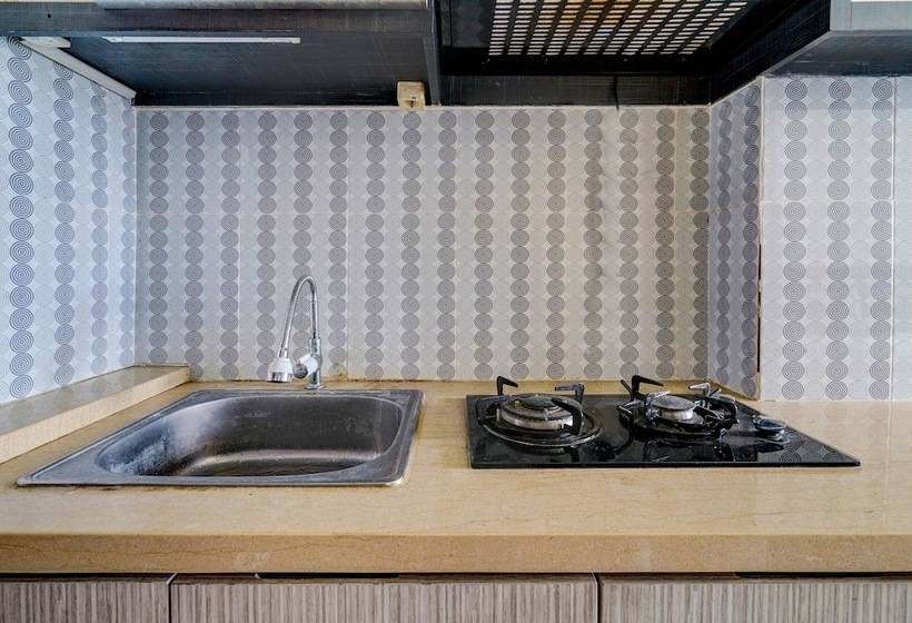 هتل Collection O 92643 Emerald Apartement By Tahha Hospitality