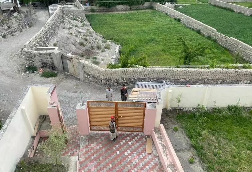 هتل Kamals Lodge