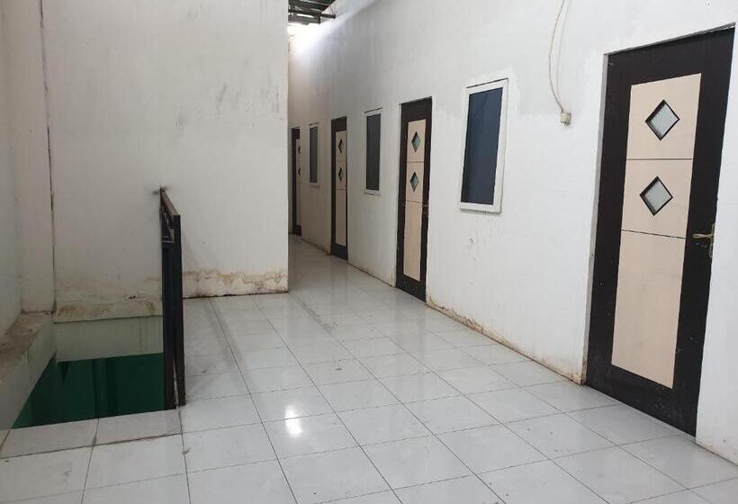 Hotel Spot On 92621 Zain Kost