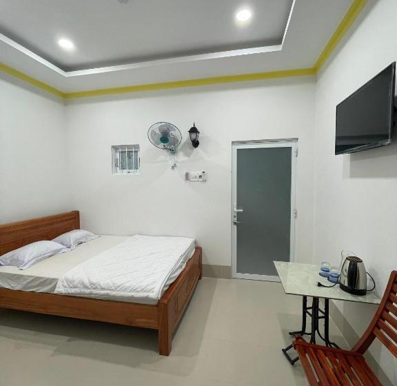 هاستل Nhà Nghỉ Hương Trà