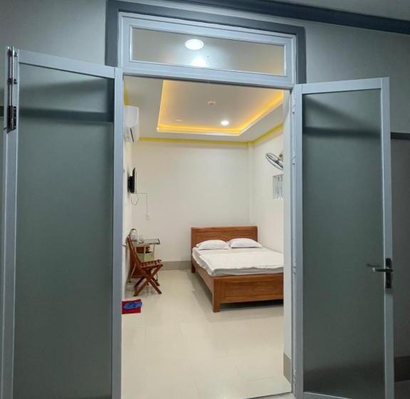 هاستل Nhà Nghỉ Hương Trà