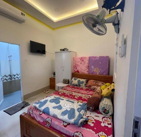 هاستل Nhà Nghỉ Hương Trà