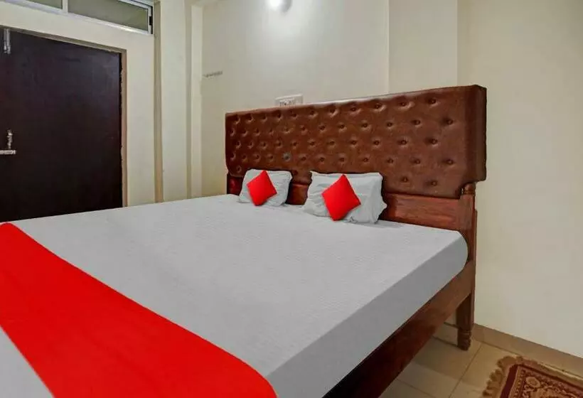 Hotelli Oyo Flagship 81393  Home Stay