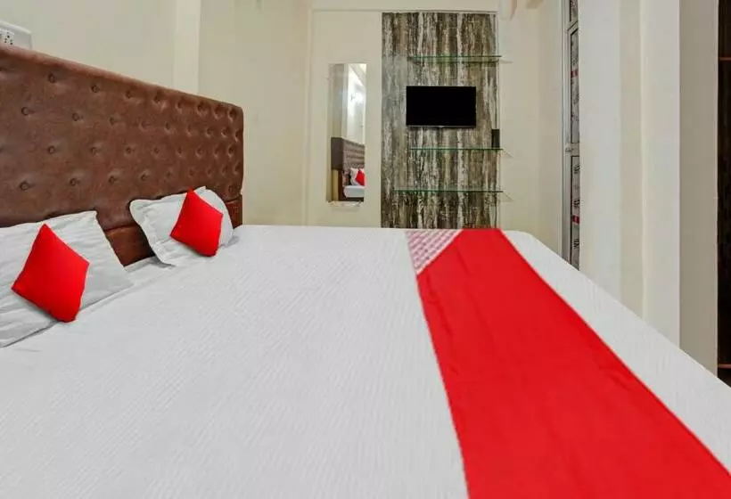 Hotelli Oyo Flagship 81393  Home Stay