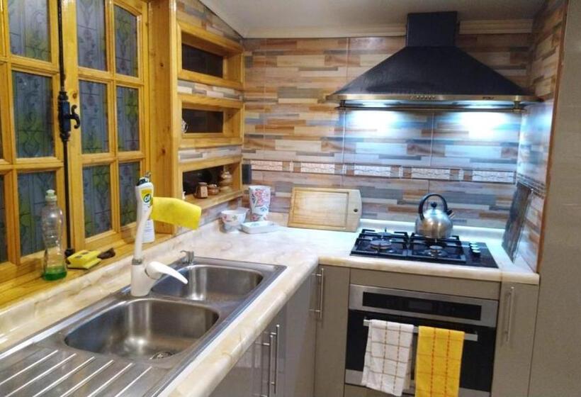 پانسیون Aurora