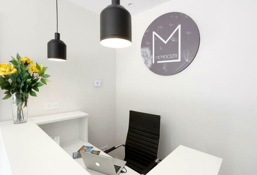 Pensão Mendi Azpi Rooms