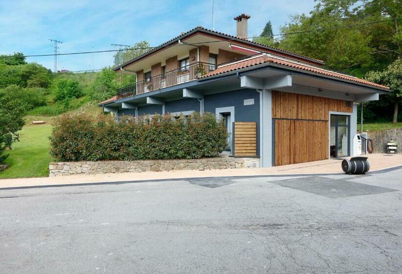 Pensão Mendi Azpi Rooms