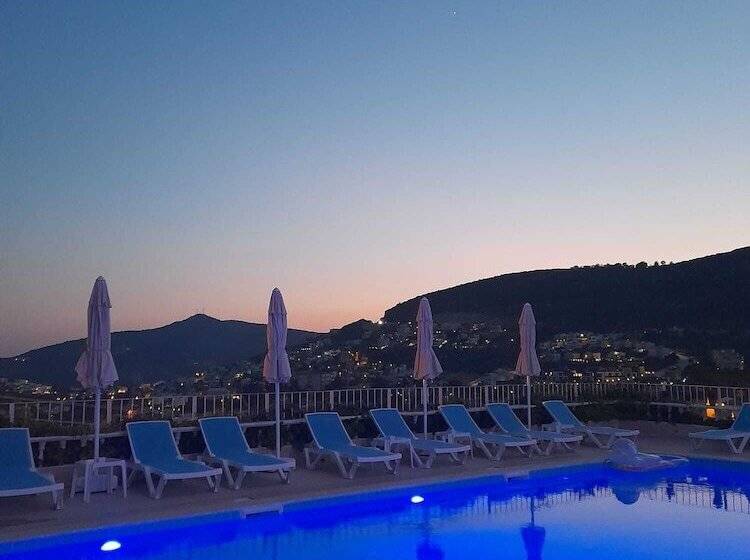 تختخواب و صبحانه Marquis Blue