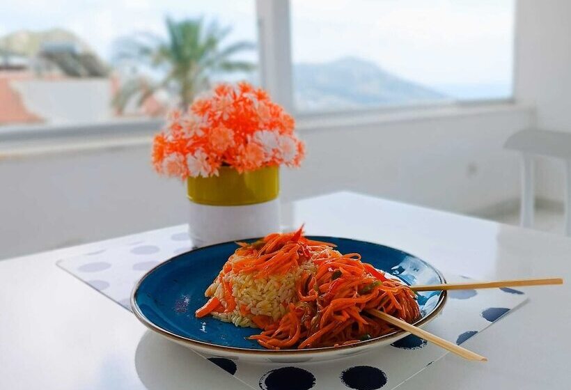 تختخواب و صبحانه Marquis Blue