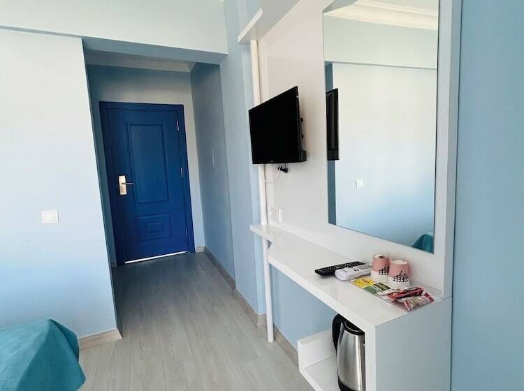 تختخواب و صبحانه Marquis Blue